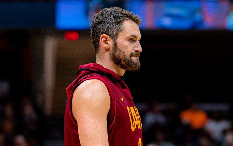 Kevin Love during warm up